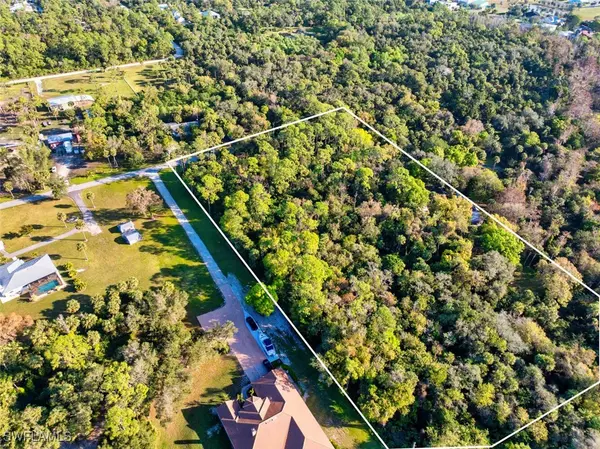 Naples, FL 34112,6235 Everett ST