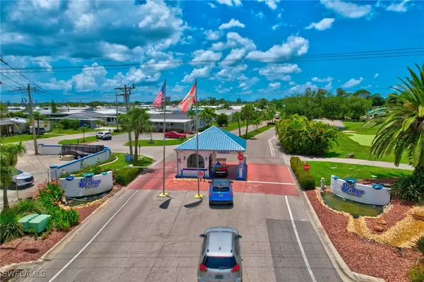 North Fort Myers, FL 33917,14597 Paul Revere LOOP