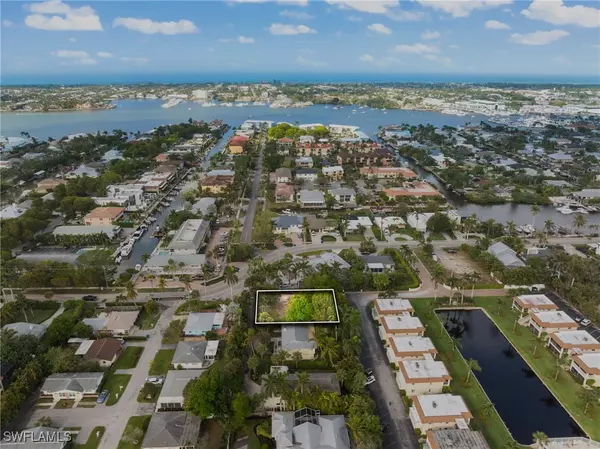 Naples, FL 34112,1205 Sandpiper ST