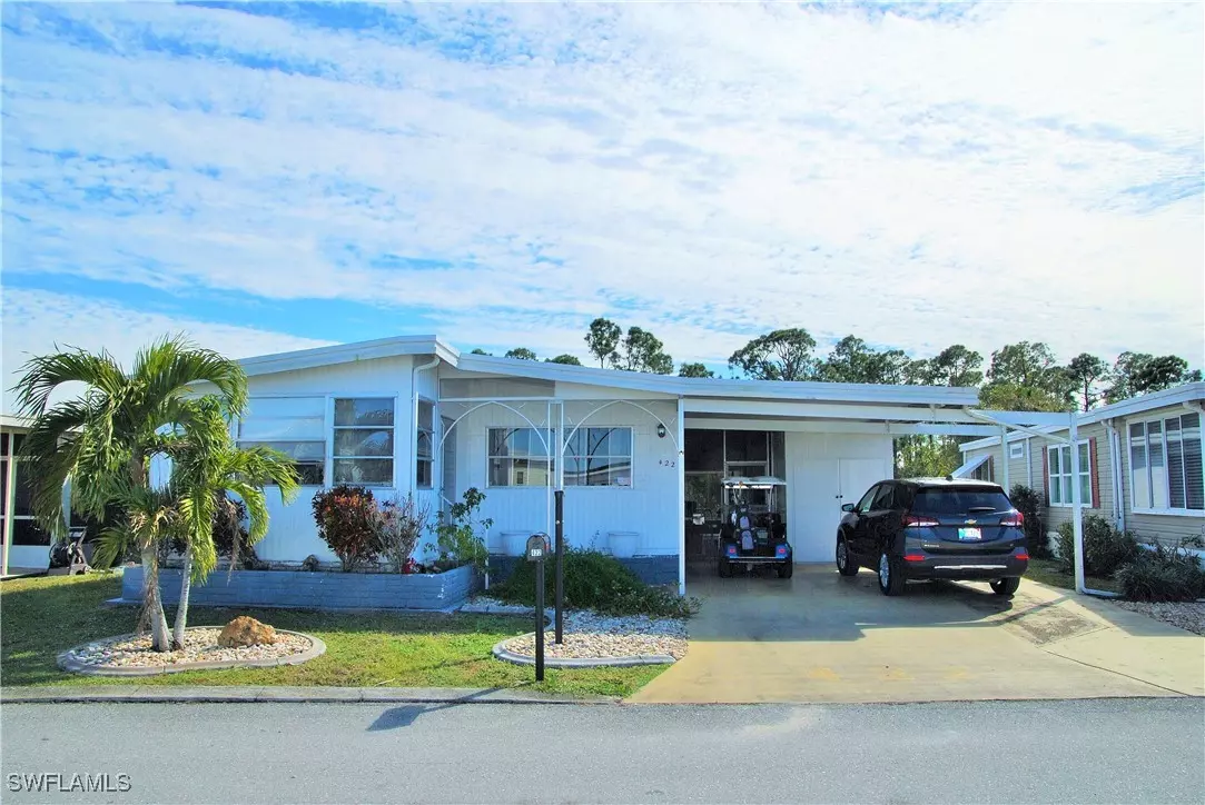 North Fort Myers, FL 33903,422 Snead DR