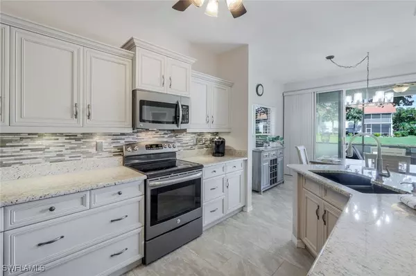 Naples, FL 34110,5125 Cobble Creek CT #101