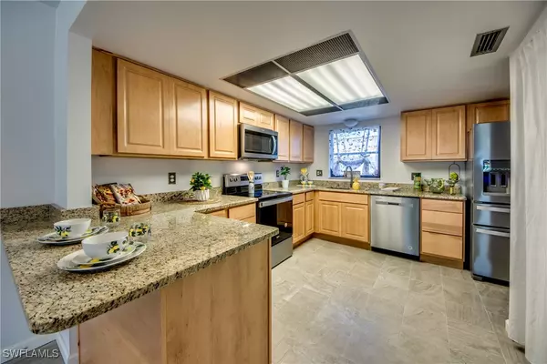 North Fort Myers, FL 33917,15350 Moonraker CT #304