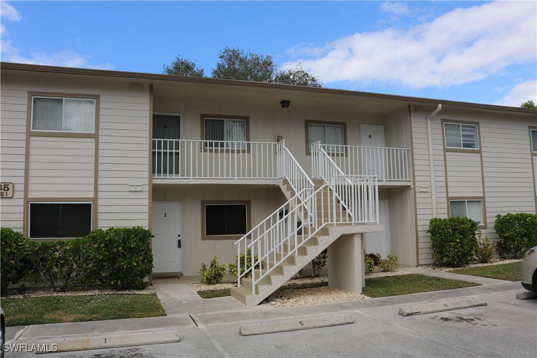 2385 Naples Trace CIR #5, Naples, FL 34109