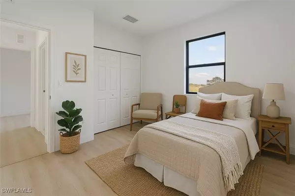 Lehigh Acres, FL 33971,2618 69th ST W