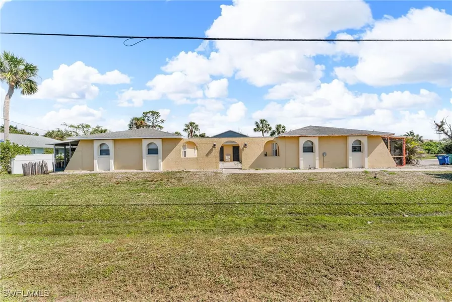 13401 Pine Needle LN, Fort Myers, FL 33908