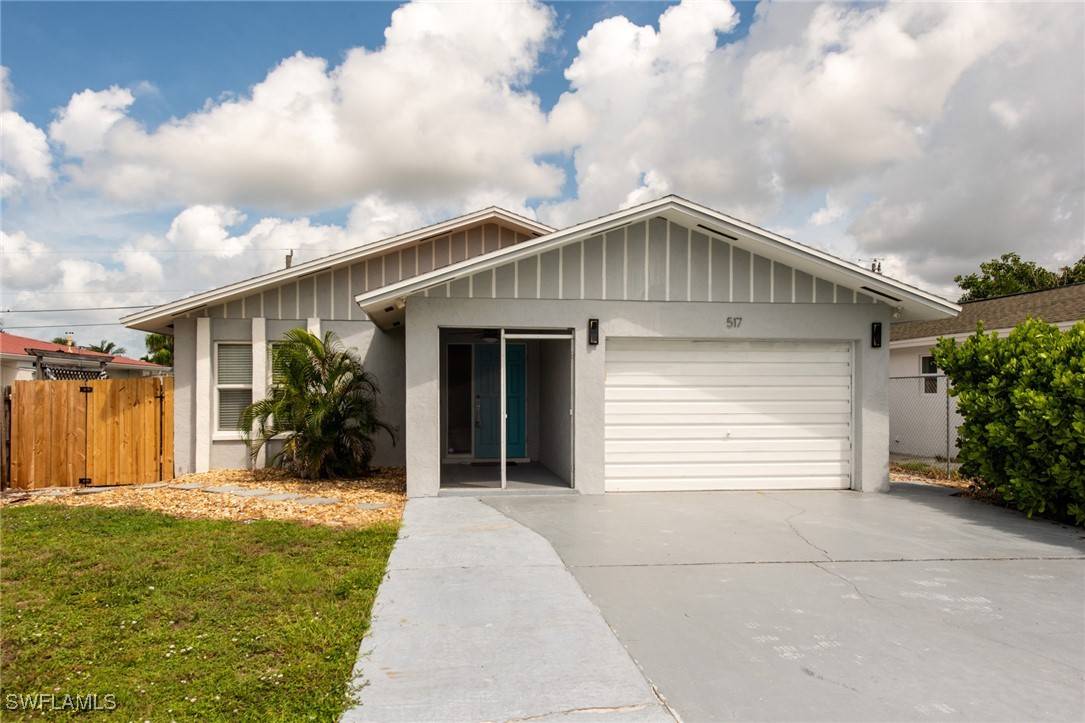 517 98th AVE N, Naples, FL 34108