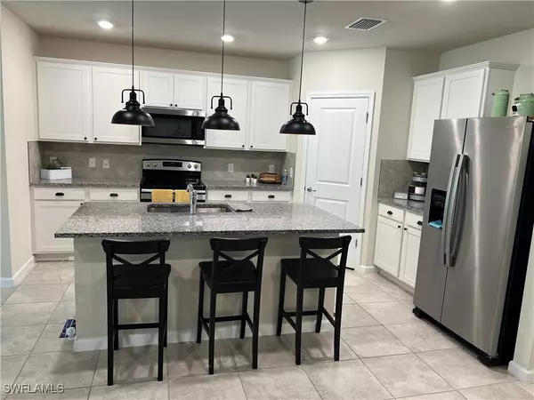 North Fort Myers, FL 33917,16064 Beachberry DR