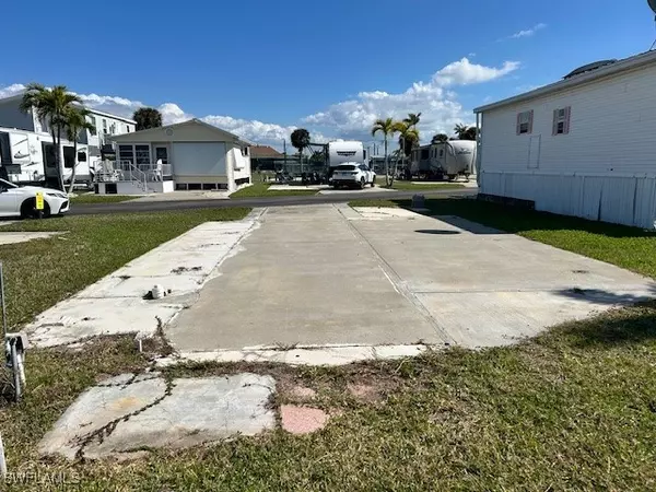 Fort Myers, FL 33908,19681 Summerlin Rd. C-359