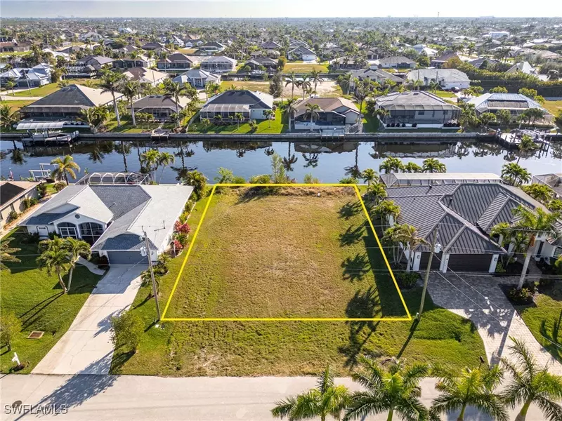 4113 SW 28th PL, Cape Coral, FL 33914