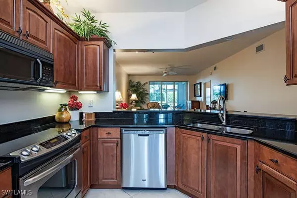 Naples, FL 34108,853 Tanbark DR #103