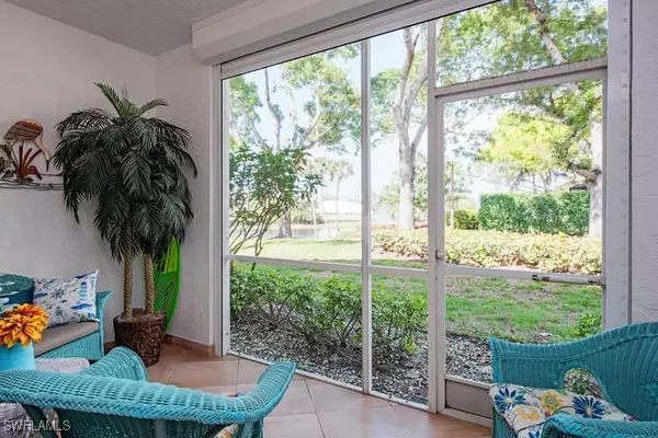 Naples, FL 34108,853 Tanbark DR #103