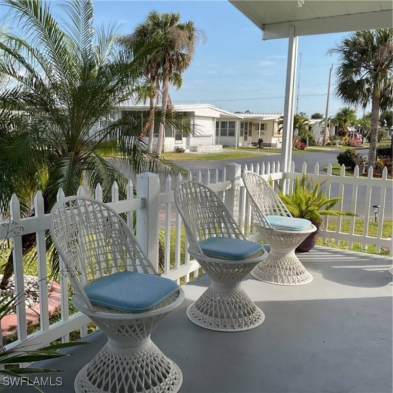 North Fort Myers, FL 33917,552 Freedom ST