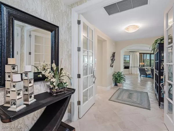 Naples, FL 34109,2538 Marquesa Royale LN #5-101
