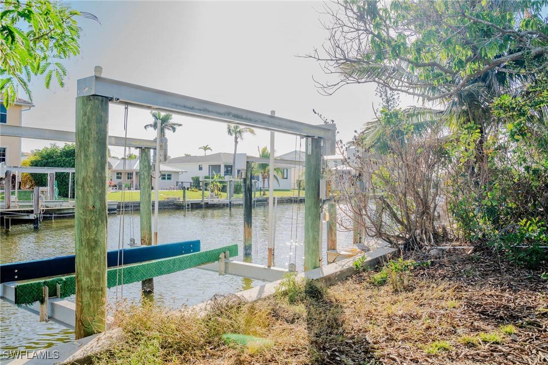 222 1st ST, Bonita Springs, FL 34134