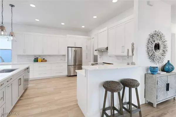 Naples, FL 34112,119 Cambria LN