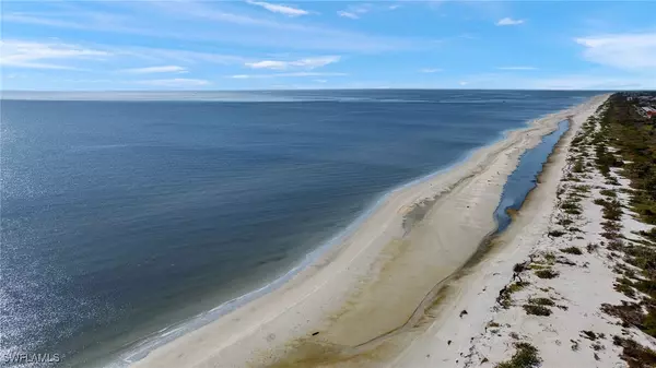 Sanibel, FL 33957,466 E Gulf DR