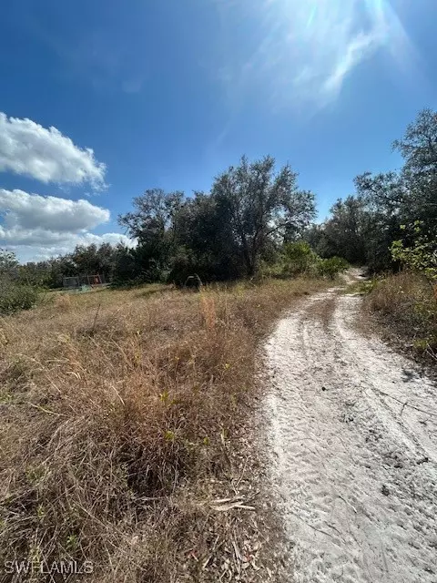 Punta Gorda, FL 33983,2090/2096 DUMONT DR