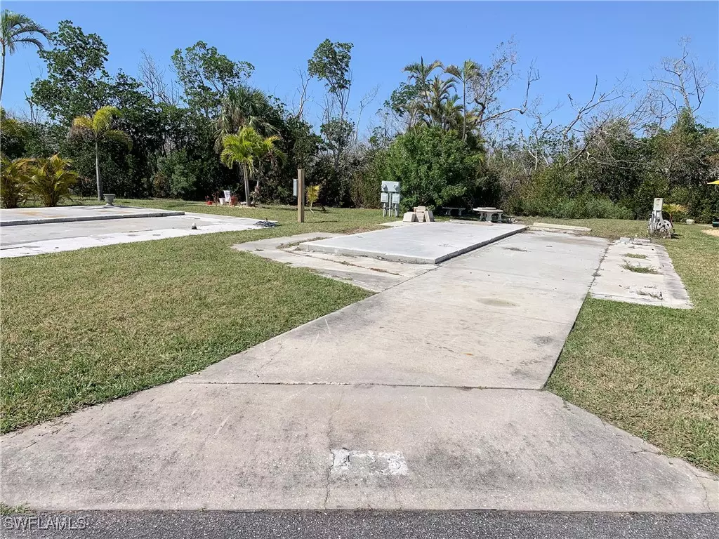 Fort Myers, FL 33908,19681 Summerlin 425 RD