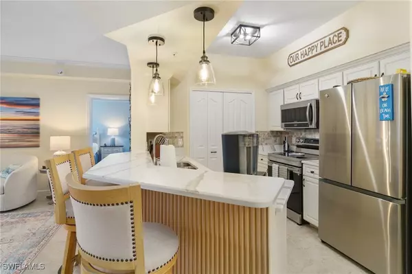 Naples, FL 34105,12965 Positano CIR #101