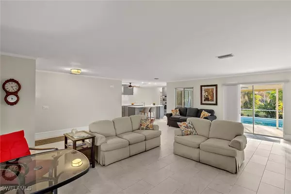 North Fort Myers, FL 33917,2347 Club House RD