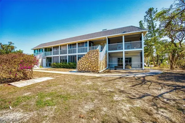 Sanibel, FL 33957,561 Periwinkle WAY #F7