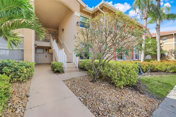 Naples, FL 34119,6930 Huntington Lakes CIR #102