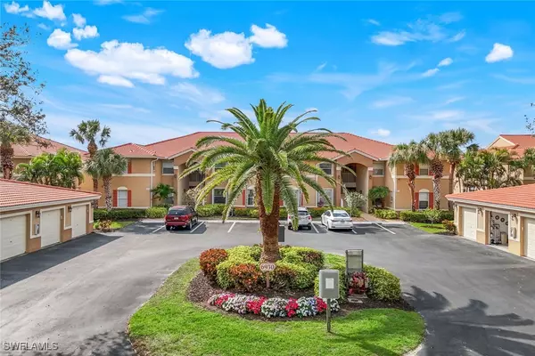 Naples, FL 34119,6930 Huntington Lakes CIR #102