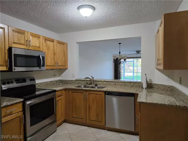 5737 Whitaker RD #C104, Naples, FL 34112