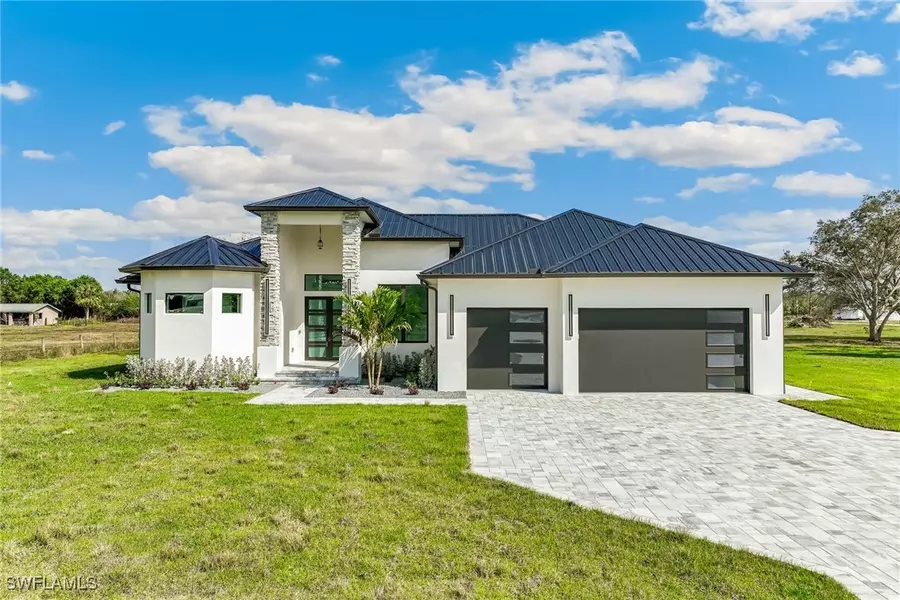 6201 Greenbriar Farms RD, Fort Myers, FL 33905