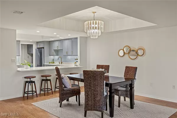 Naples, FL 34108,6075 Pelican Bay BLVD #202
