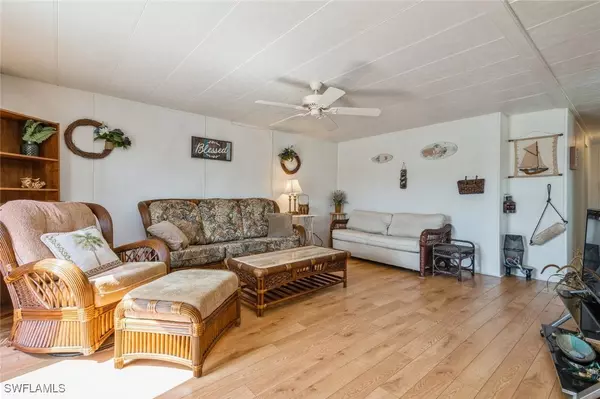 Fort Myers, FL 33908,12170 Palm DR