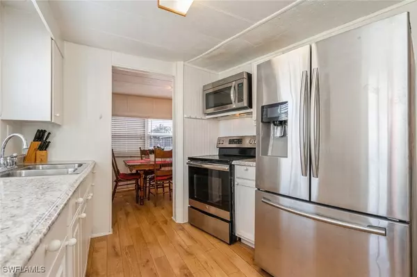 Fort Myers, FL 33908,12170 Palm DR