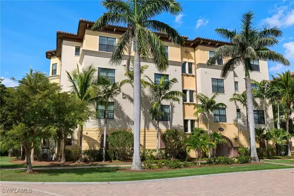 2739 TIBURON BLVD E #301,  Naples,  FL 34109