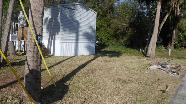 North Fort Myers, FL 33903,370 San Bernardino ST