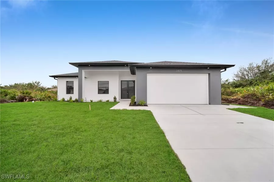 2805 39th ST SW, Lehigh Acres, FL 33976