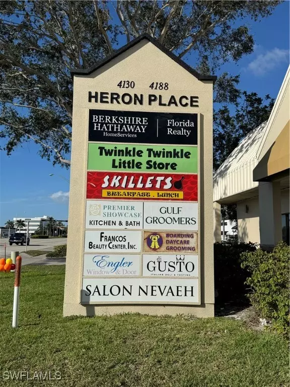Naples, FL 34103,4130 4130 & 4140 Tamiami TRL N