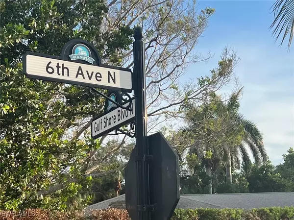 Naples, FL 34104,80 6th AVE N