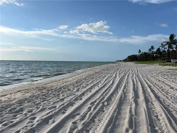 Naples, FL 34104,80 6th AVE N