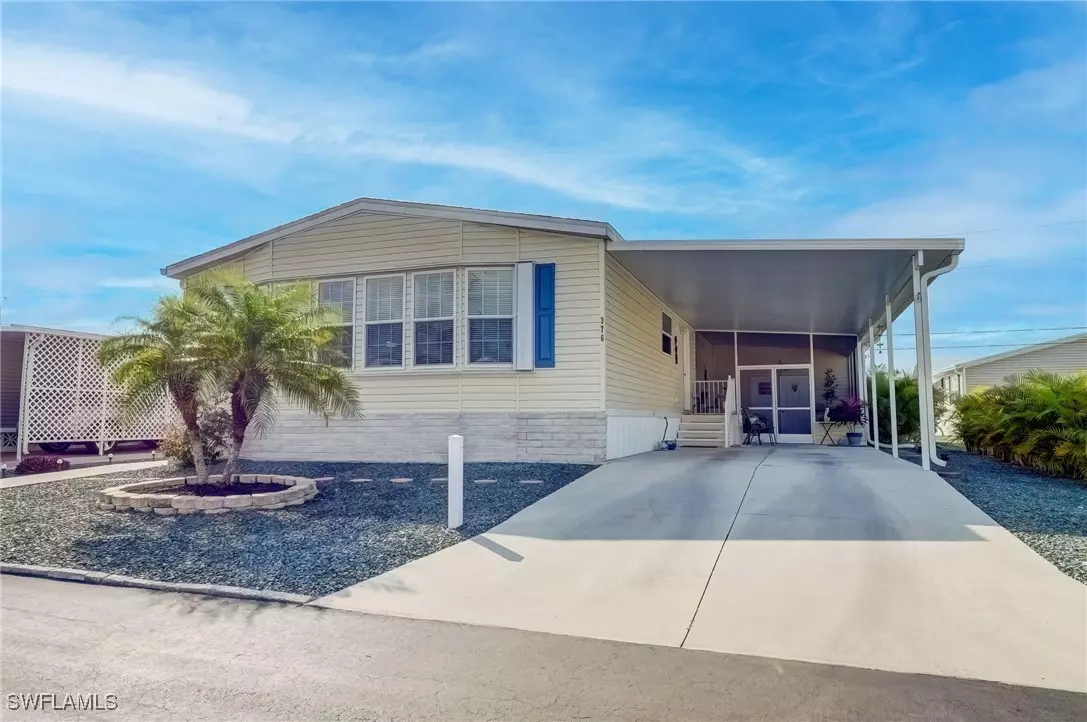 North Fort Myers, FL 33917,376 Santa Fe TRL