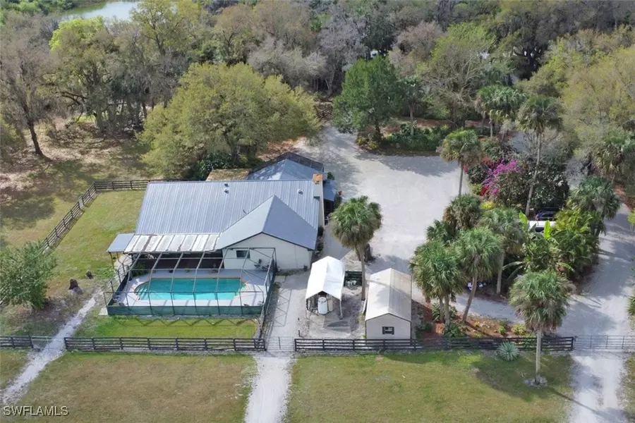 22051 N River RD, Alva, FL 33920