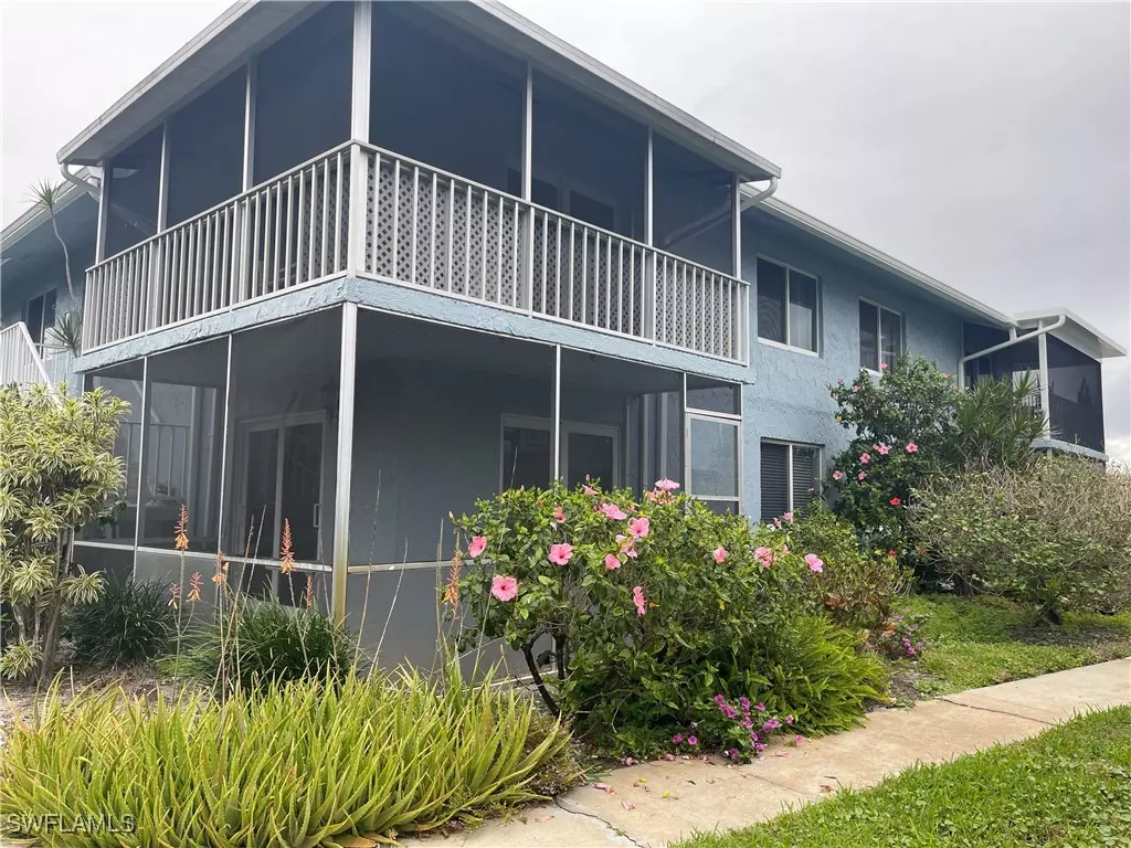 Naples, FL 34112,248 Palm DR #5
