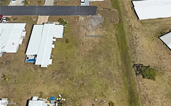 North Fort Myers, FL 33917,842 Winterest DR