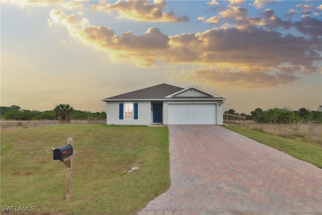 Labelle, FL 33935,140 Bethlehem PL