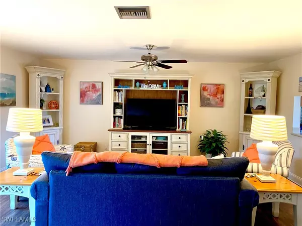 Naples, FL 34112,51 Glades BLVD #2