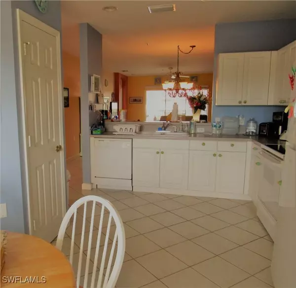 Naples, FL 34109,3015 Horizon LN #2702