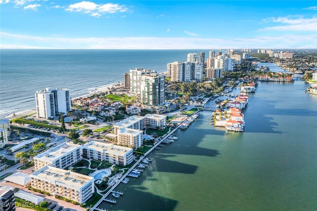 3450 Gulf Shore BLVD N #306, Naples, FL 34103