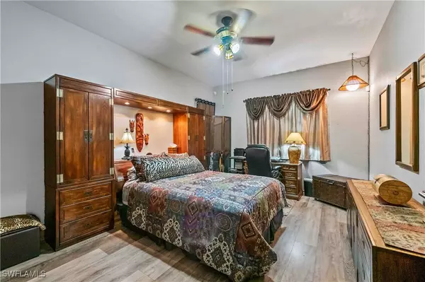 Cape Coral, FL 33914,2725 SW 28th PL