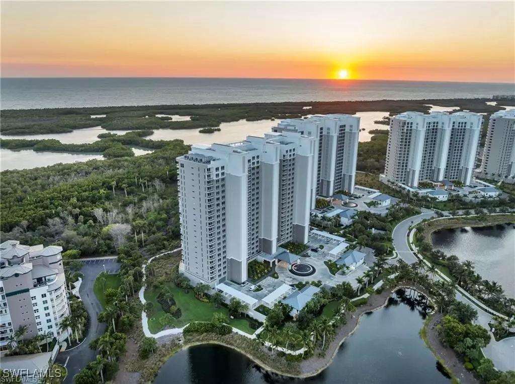 Naples, FL 34110,13915 Old Coast RD #402