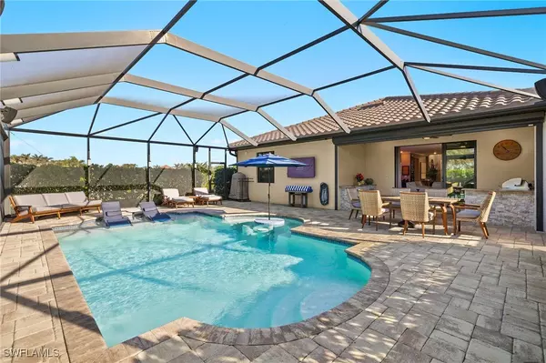 1632 Santiago CIR, Naples, FL 34113