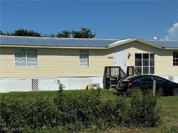 Moore Haven, FL 33471,1241 Baker HWY